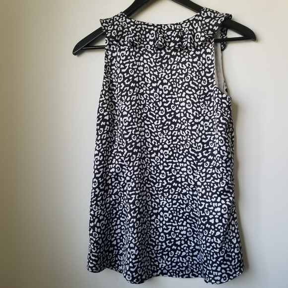 White House Black Market women's animal prints top - Picture 2 of 9